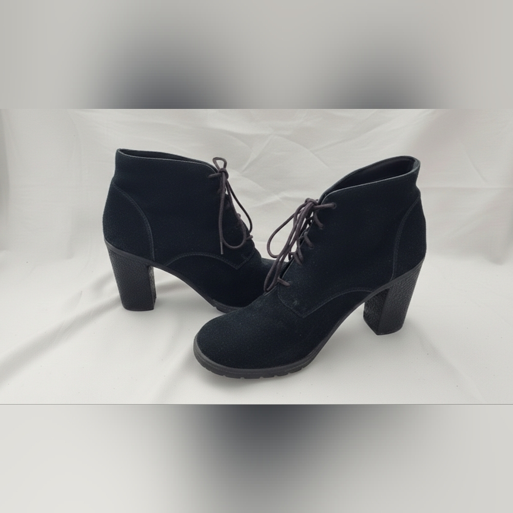 Vintage Timberland Black Lace-Up Ankle Boots